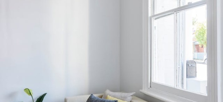 ...si trasforma al suo interno in un ambiente moderno