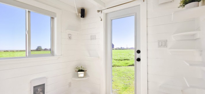 custom-tiny-tiny-living-homes-11