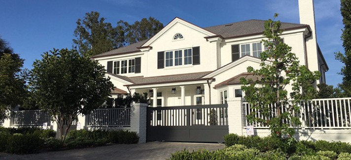 Nella lussuosa zona di Pacific Palisades