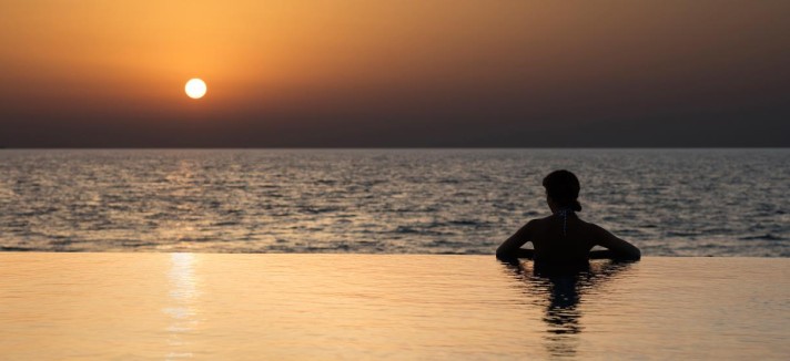 burj-al-arab-jumeirah-terrace-salt-pool-hero
