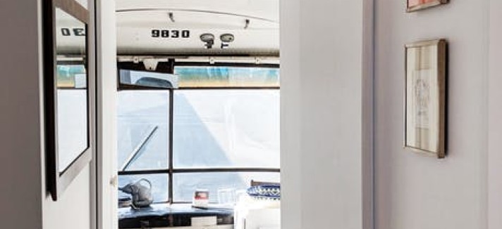 tiny-home-bus-08