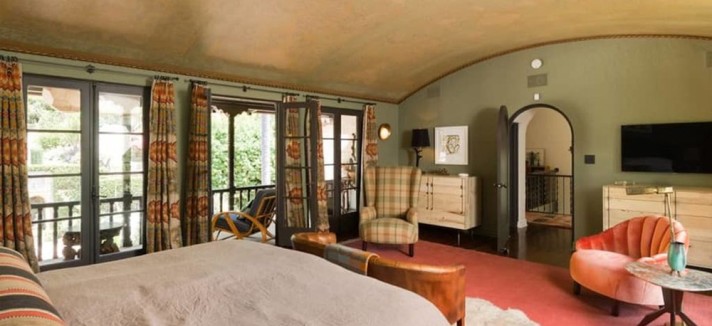 La suite offre una vista panoramica della proprietà
