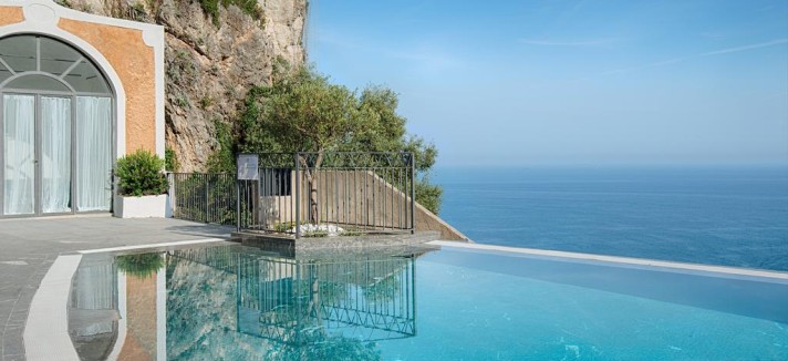 Piscina sul mare