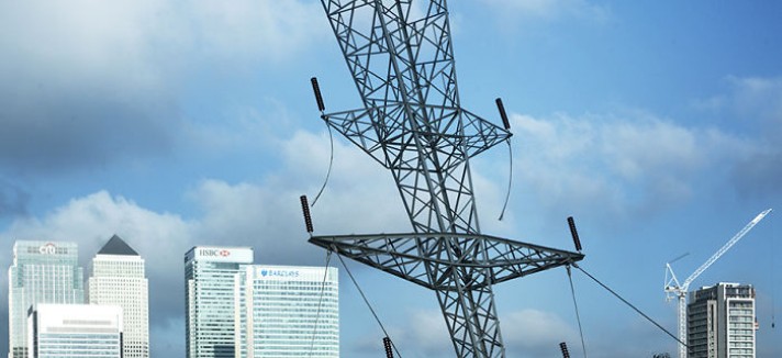 7-alex-chinneck-pylon