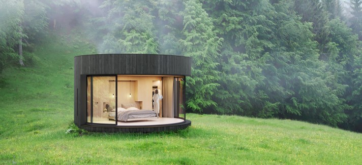 Si immerge nell'ambiente circostante