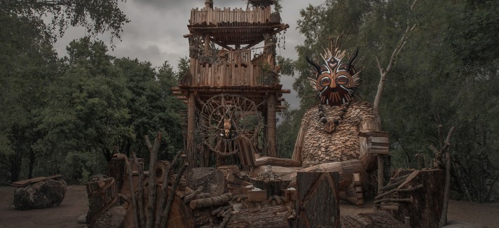 Le sculture sono alte dai 4 ai 18 metri