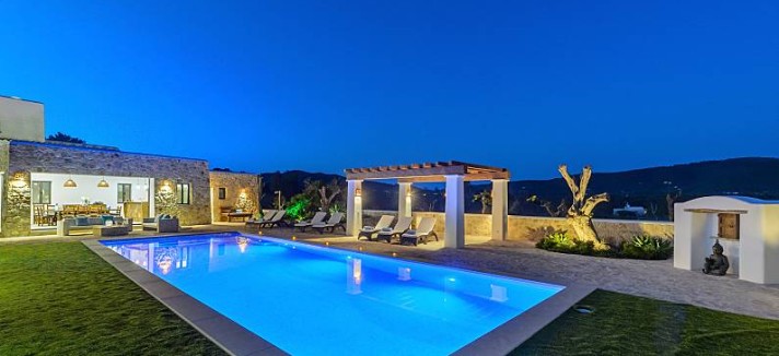 villa-ibiza-piscina