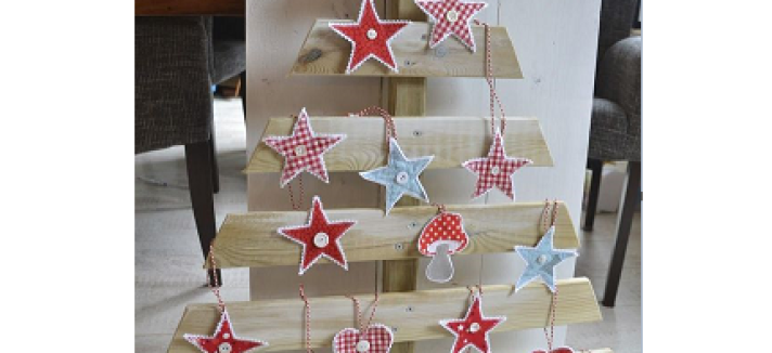 24 Pezzi Decorazioni Natalizie In Legno Fai Da Te - Alberelli, Pupazzi Di Neve, Stelle A Cinque Punte Con Spago - Set Completo Per Addobbare L'Albero E La Corona