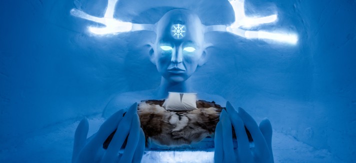 medium_art-suite-queen-of-the-north-icehotel-28