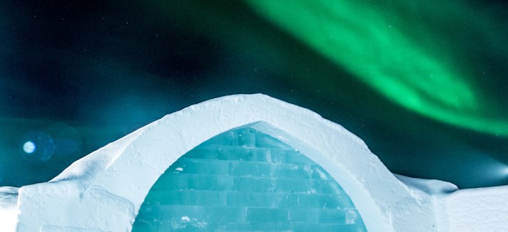 medium_icehotel-norhern-lights-asaf-kliger
