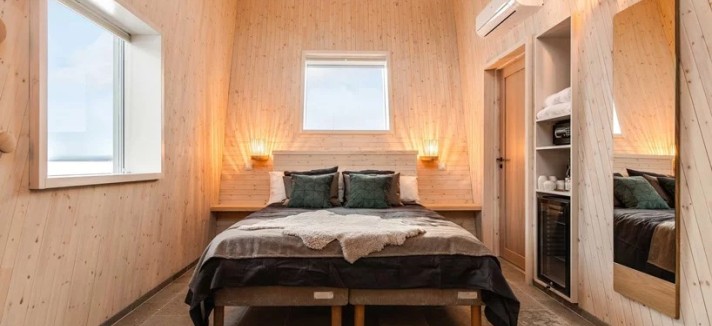arctic-bath-hotel-designboom-14