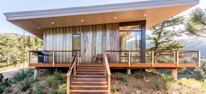 eastwatch_house1