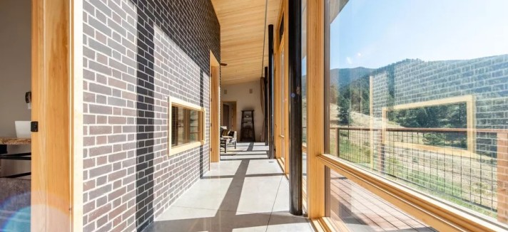 eastwatch_house4