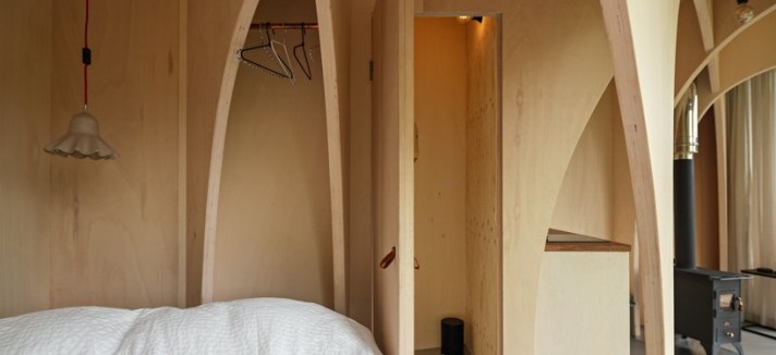 the-way-we-build-forest-cabin-retreat-06