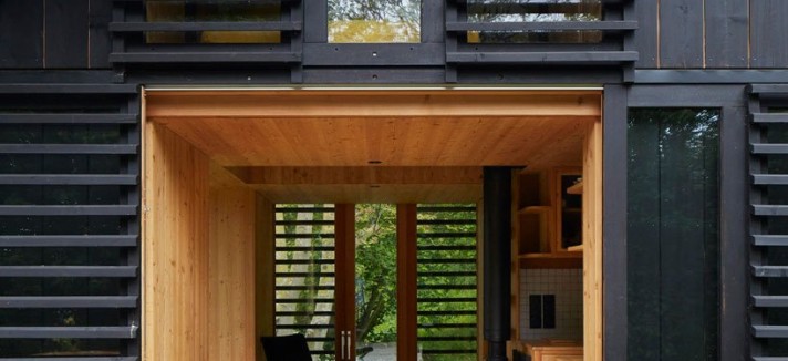 Mini casa in legno