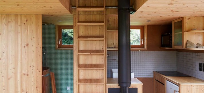 Mini casa in legno