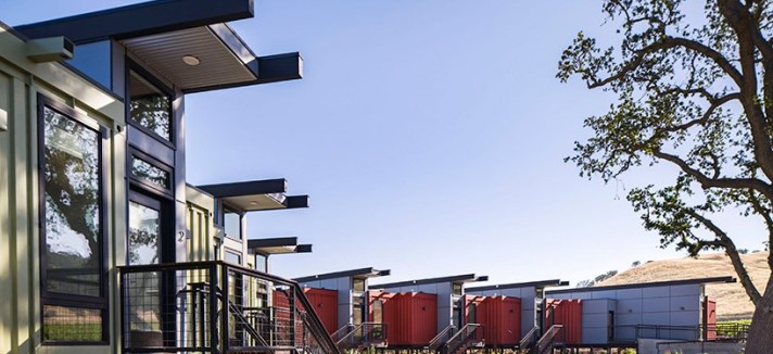 ecotech-design-shipping-container-hotel-california-05