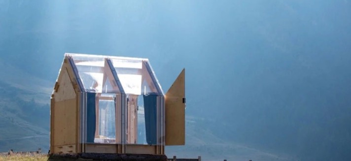 immerso-retreat-transparent-cabi5