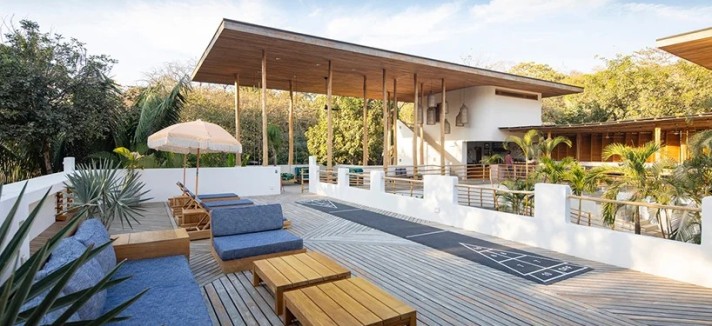 salagnac-arquitectos-nomadic-hot2