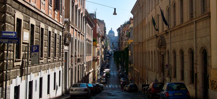 monti_-_via_panisperna_lalupa_wikimedia_cc-by-sa-3.0
