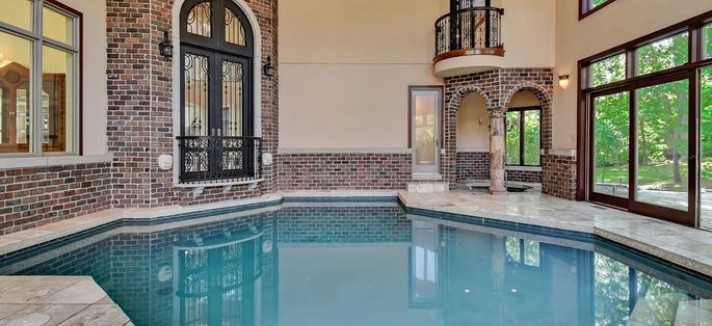 realtor-eb21cdf9322a94e2
