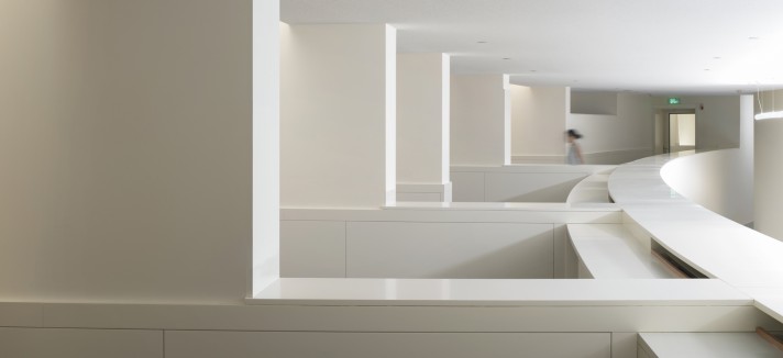 Predomina il colore bianco