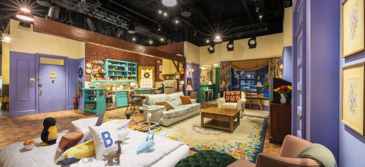 friends-set-overnight-stay-06