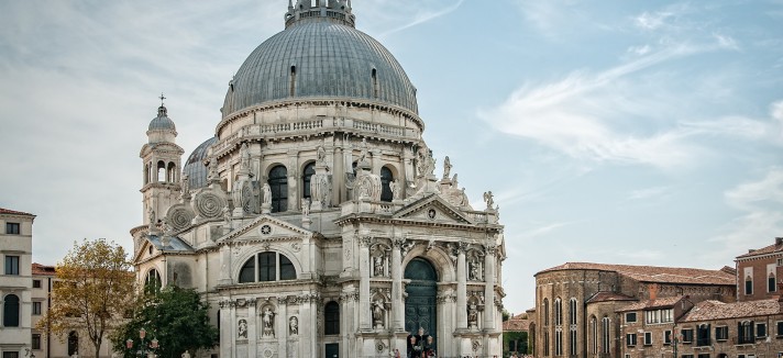 architecture-1835749_1920
