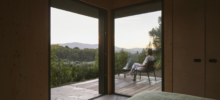 Dalla camera da letto si accede alla terrazza
