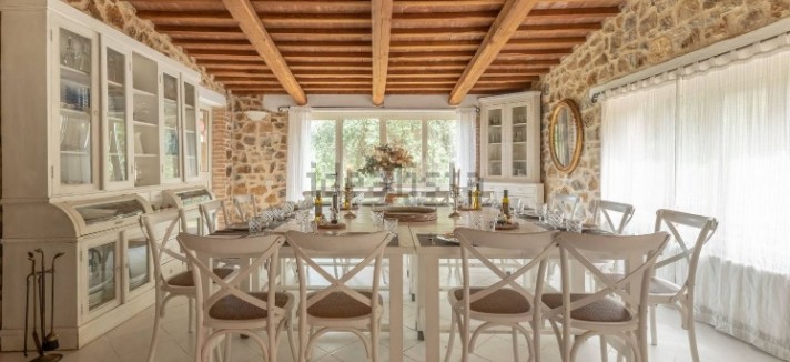 casale di lusso con piscina in vendita in toscana