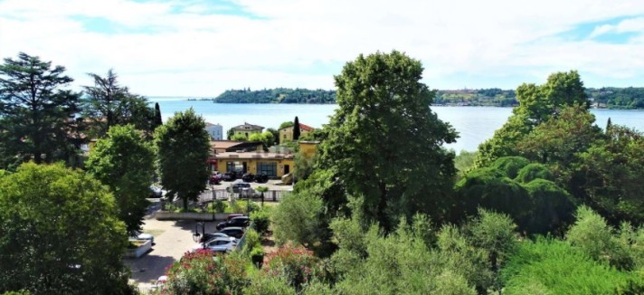 Hotel in vendita sul lago di Garda