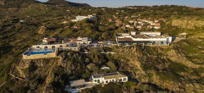 Hotel all'asta a Ustica