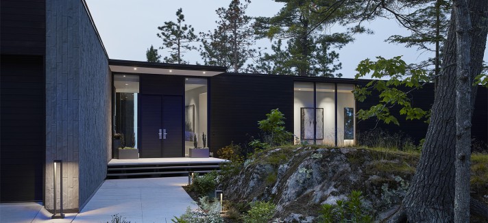 L'ingresso di X House