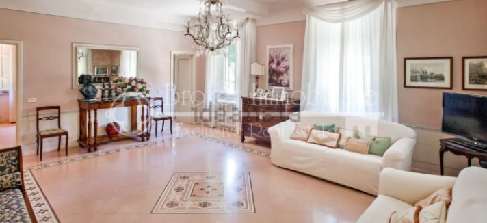 villa a lucca