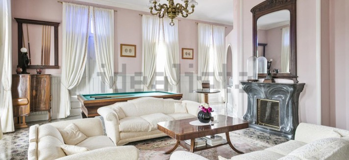 Casa Rosalia e Rauw Alejandro a Manresa