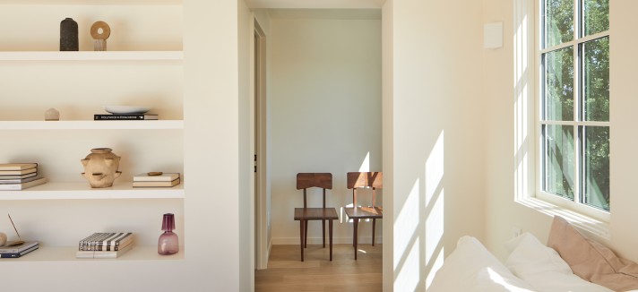 Dormitorio en blanco
