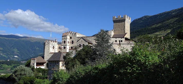 Castel Coira