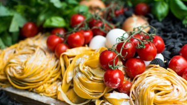 Ät färsk pasta i Italien / unsplash.com/photos/4nXkhLCrkLo