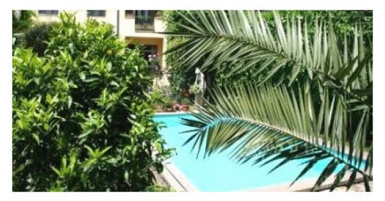 Come nascondere la piscina con un clic