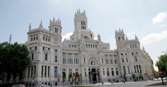 Edifici singolari: "nostra signora delle comunicazioni" (madrid) 