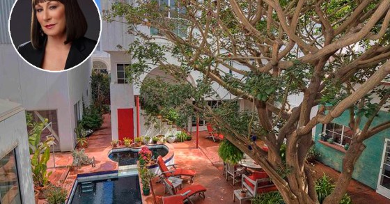 Case dei vip: in vendita la villa sull'oceano della madre della famiglia Addams