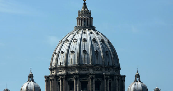 Vaticano immobiliarista. Sfratti, permute e 1000 nuovi alloggi
