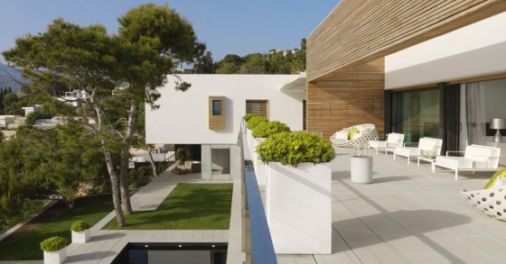 Pure-White-House-01-1