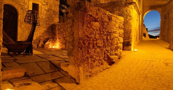 Le-Grotte-Della-Civita23