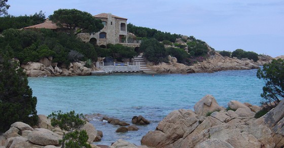 L'emiro del qatar sogna di valorizzare la costa smeralda