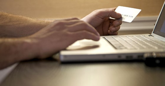 Energia: le tariffe di luce e gas si trovano online