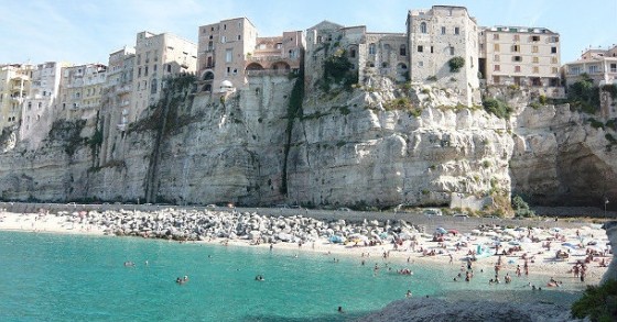 Casa del week-end: un assaggio di estate in un residence di tropea
