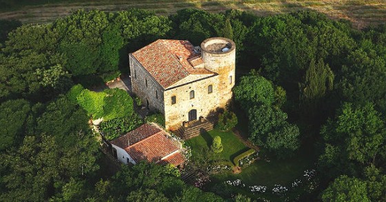 Luxury-Italian-Castle-Tuscanycabezera