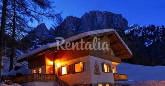 Uno chalet a corvara in badia per vivere la magia delle dolomiti (fotogallery)