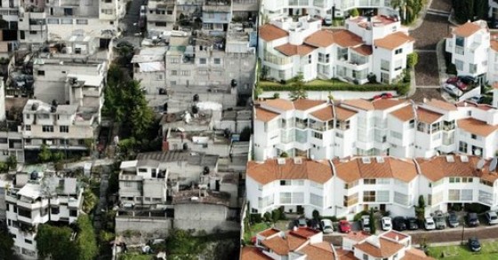 "Quartiere ricco, quartiere povero": queste immagini (senza photoshop) mostrano le enormi differenza sociali in messico